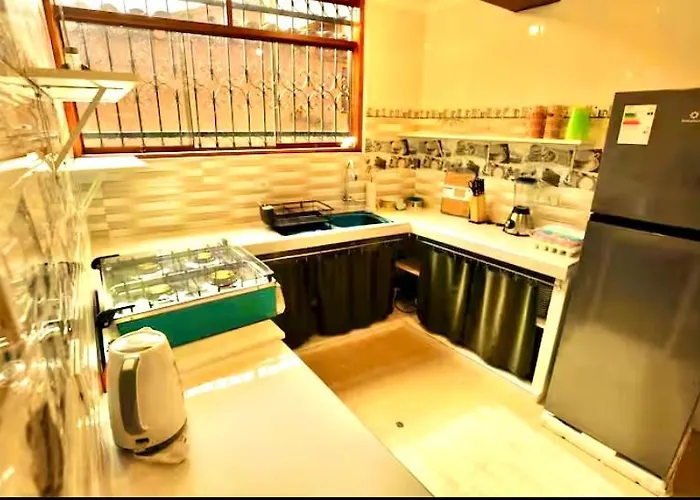 Master W Private Bath In Brand New & Coliving Space
